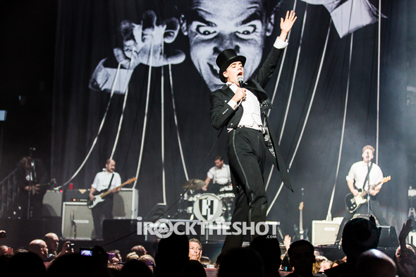 the-hives-at-madison-square-garden-19