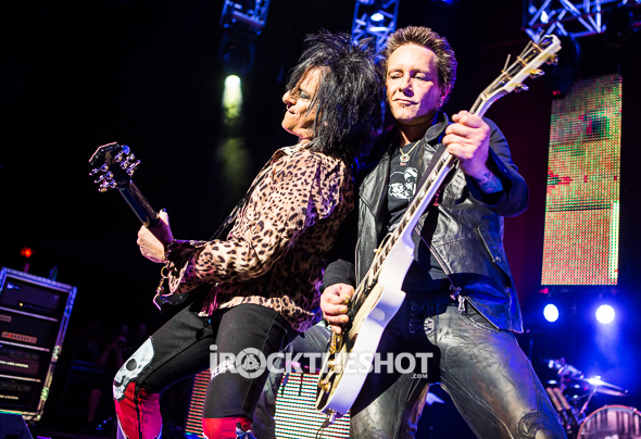 billy-idol-at-the-capitol-theatre-13