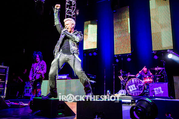 billy-idol-at-the-capitol-theatre-16