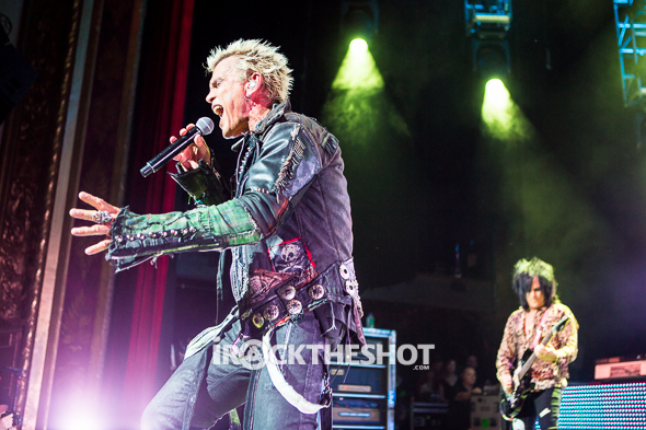 billy-idol-at-the-capitol-theatre-19