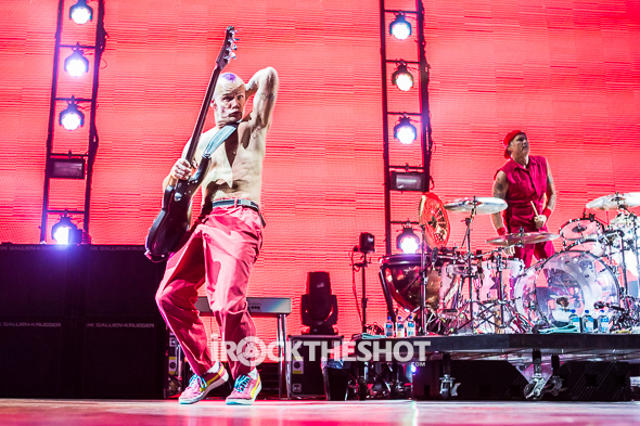 red-hot-chili-peppers-at-barclays-2