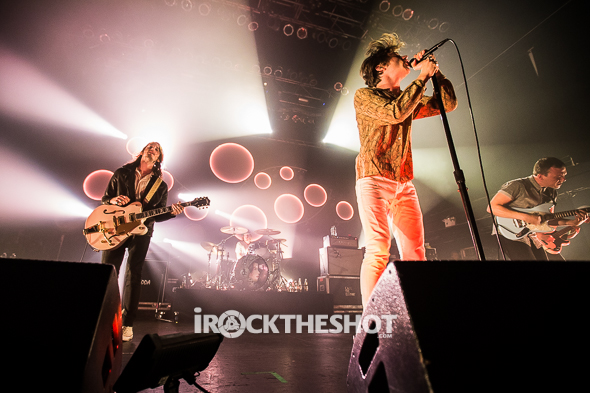 cage-the-elephant-at-terminal-5-14