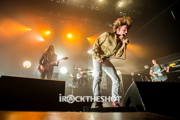 cage-the-elephant-at-terminal-5-15