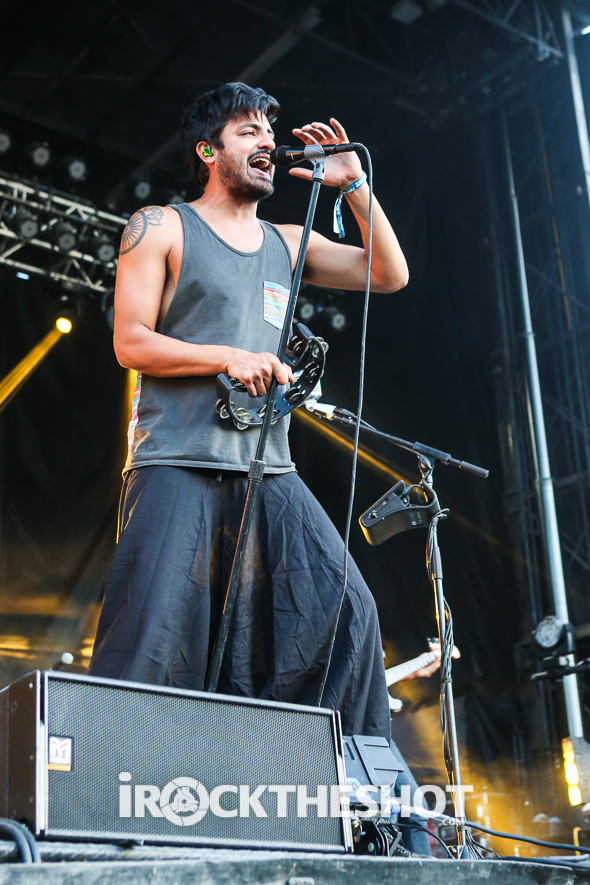 young-the-giant-at-firefly-festival-2014-12