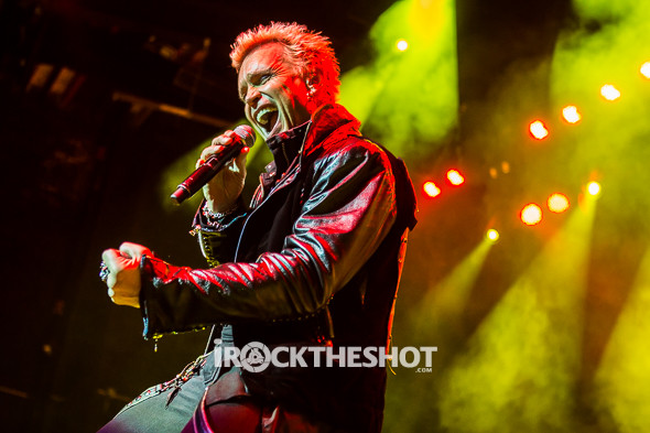 billy-idol-at-the-wellmont-theater-22
