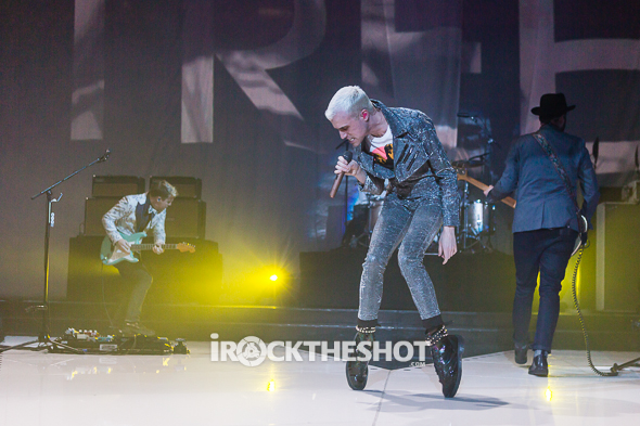 neon trees at msg-20