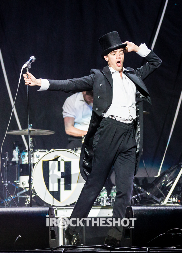 the-hives-at-madison-square-garden-16