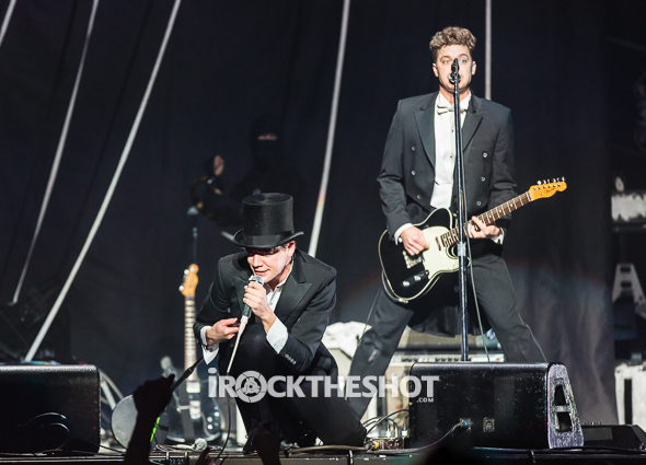 the-hives-at-madison-square-garden-17