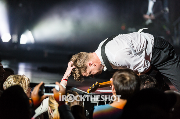 the-hives-at-madison-square-garden-21