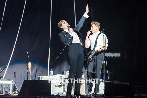 the-hives-at-madison-square-garden-33