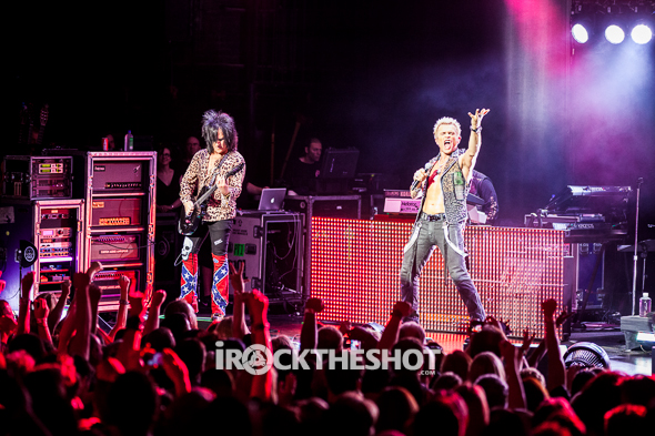 billy-idol-at-the-capitol-theatre-27