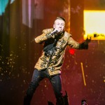 macklemore-and-ryan-lewis-at-the-theater-at-madison-square-garden-11
