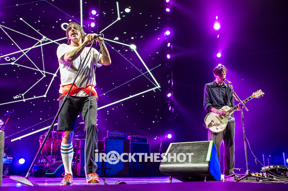 red-hot-chili-peppers-at-barclays-26