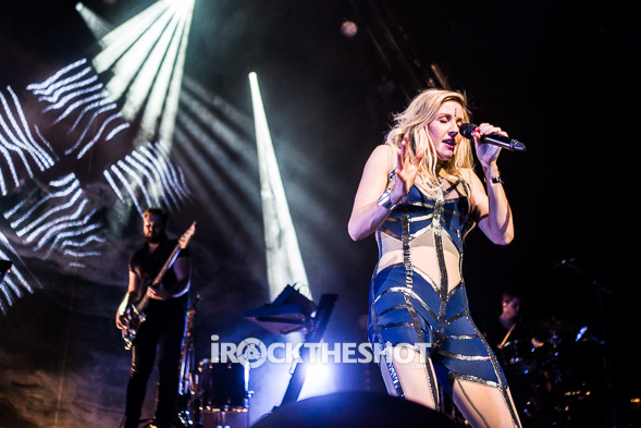 ellie-goulding-at-madison-square-garden-papeo-10