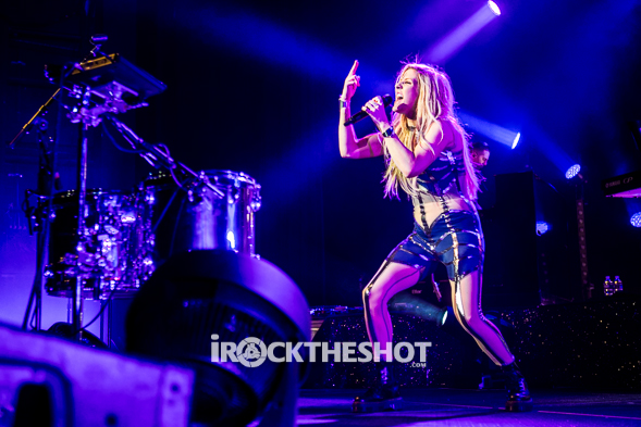 ellie-goulding-at-madison-square-garden-papeo-11