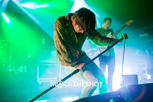 cage-the-elephant-at-terminal-5-11