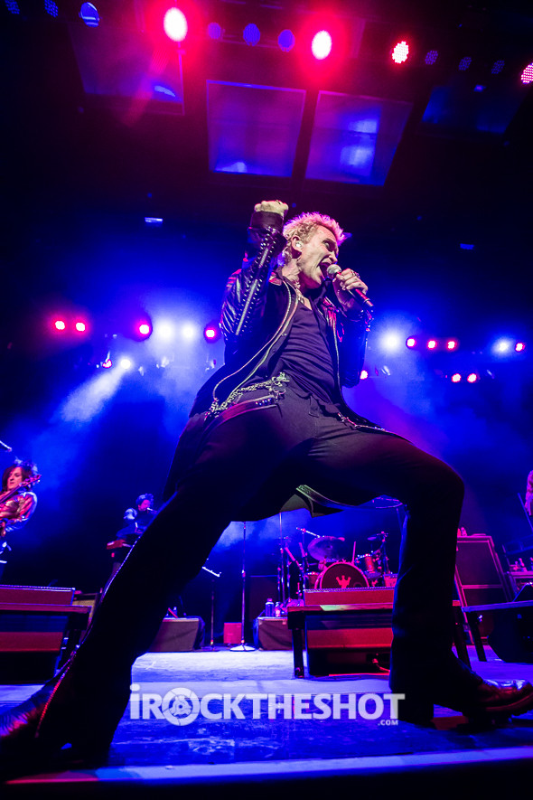 billy-idol-at-the-wellmont-theater-36